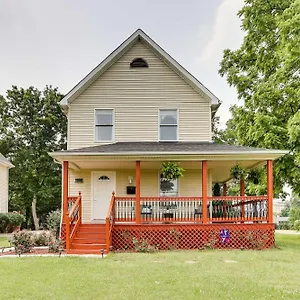 - Walk To Restaurants! Louisville